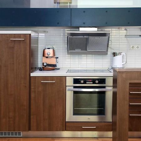 Modern Apartment With Terrace And Air Conditioning ปราก ภายนอก รูปภาพ
