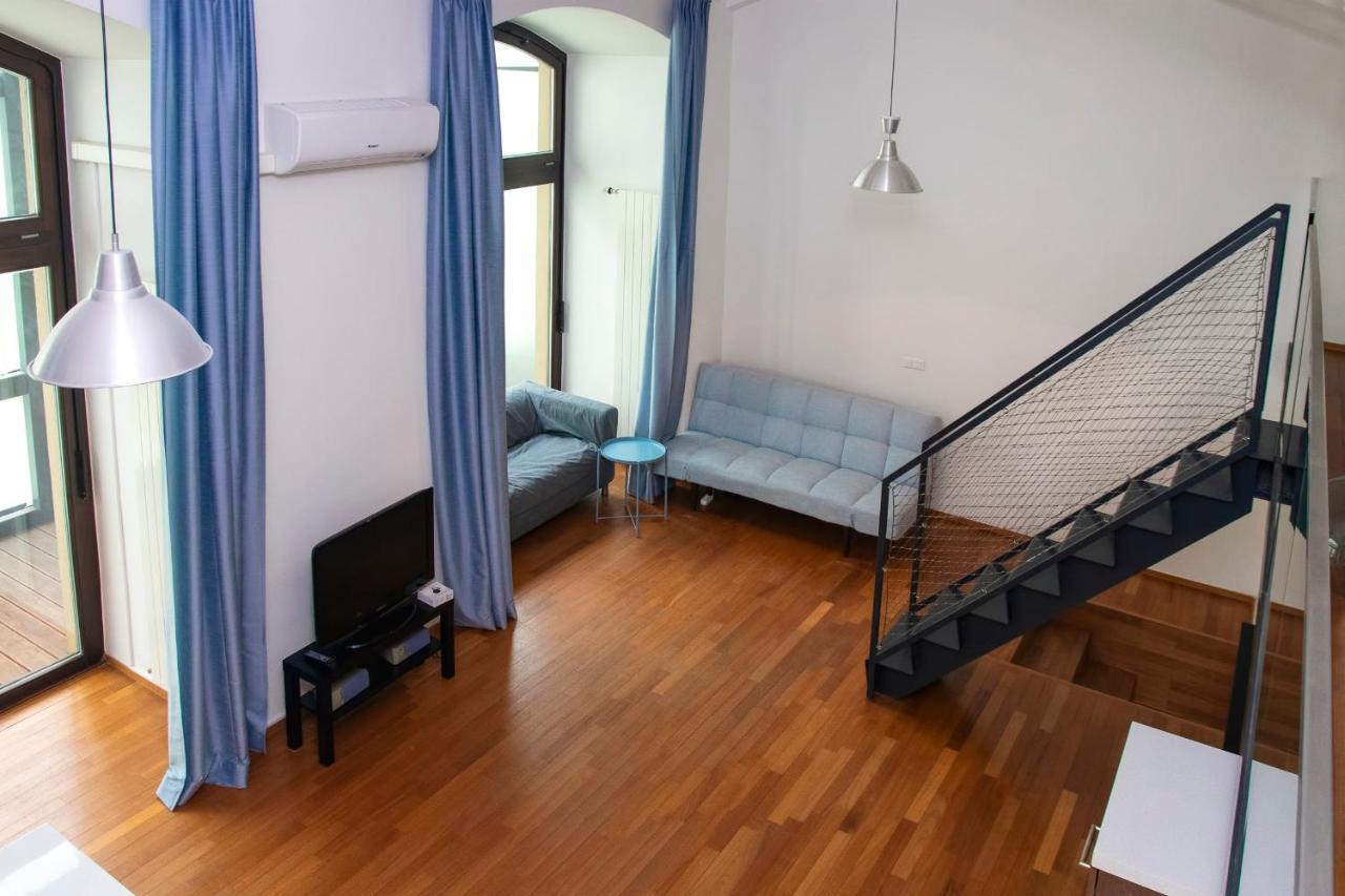 Modern Apartment With Terrace And Air Conditioning ปราก ภายนอก รูปภาพ